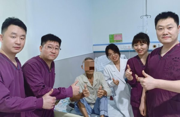 浙商证券证交所 微创“架桥”为81岁老兵渡“进食死劫”！